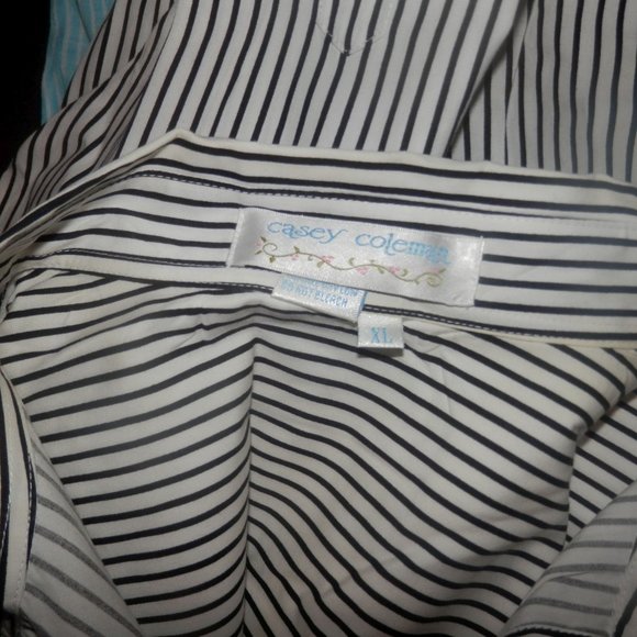 Plus Size Top 1X Striped Shoe Appliques Button Down Casey Coleman - Picture 5 of 5